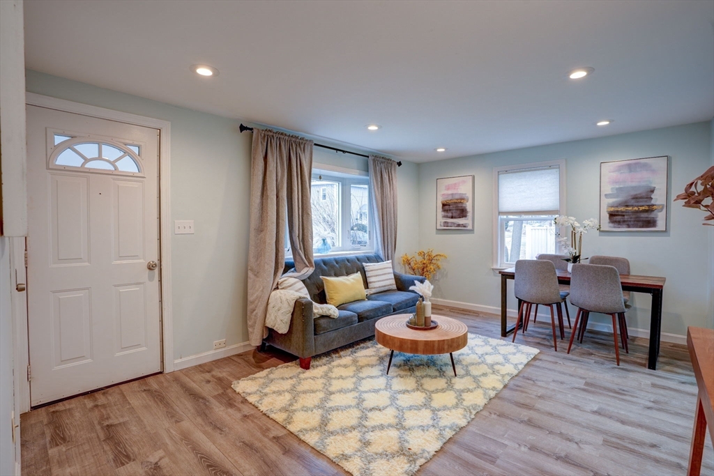 30 Gould St