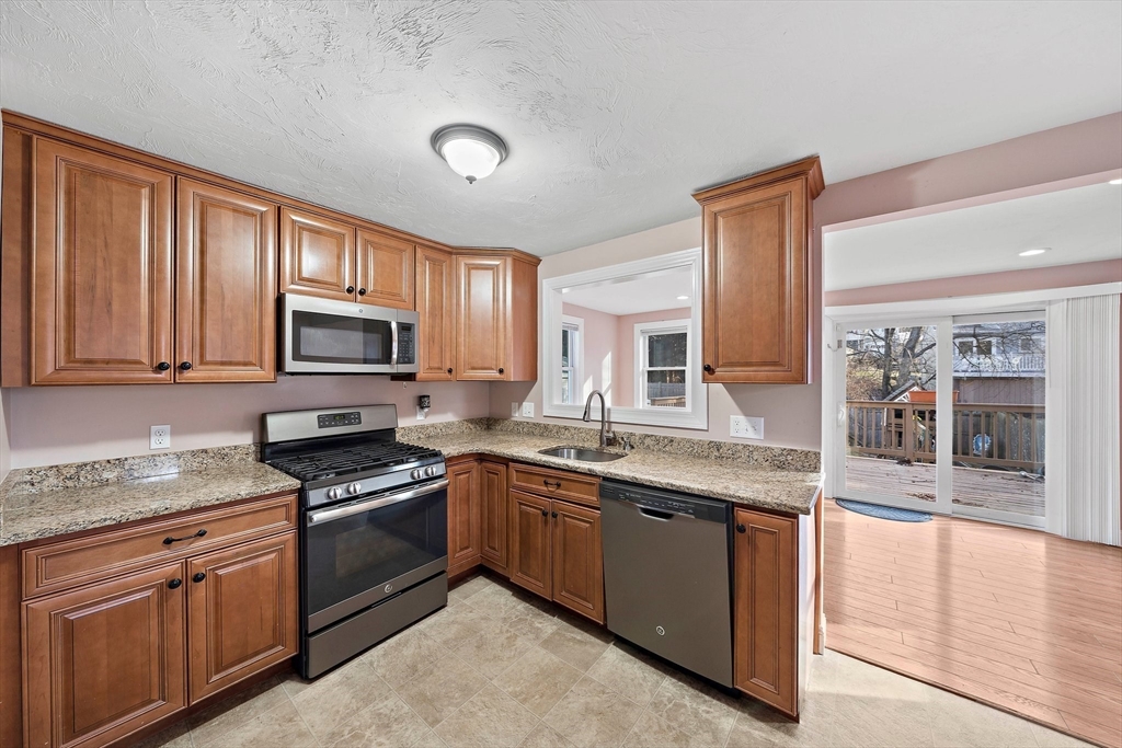 80 Grogan Ave