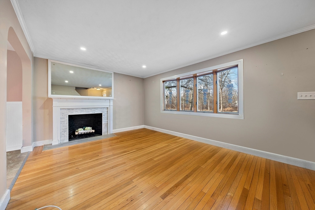 80 Grogan Ave