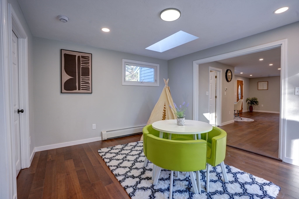 306 Grove St