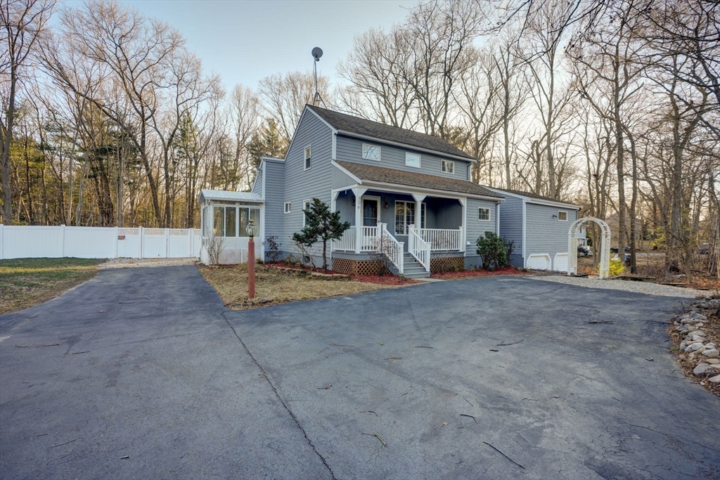 306 Grove St