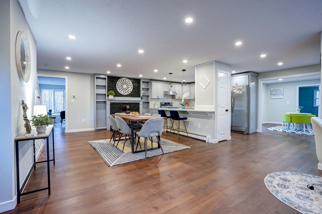 306 Grove St
