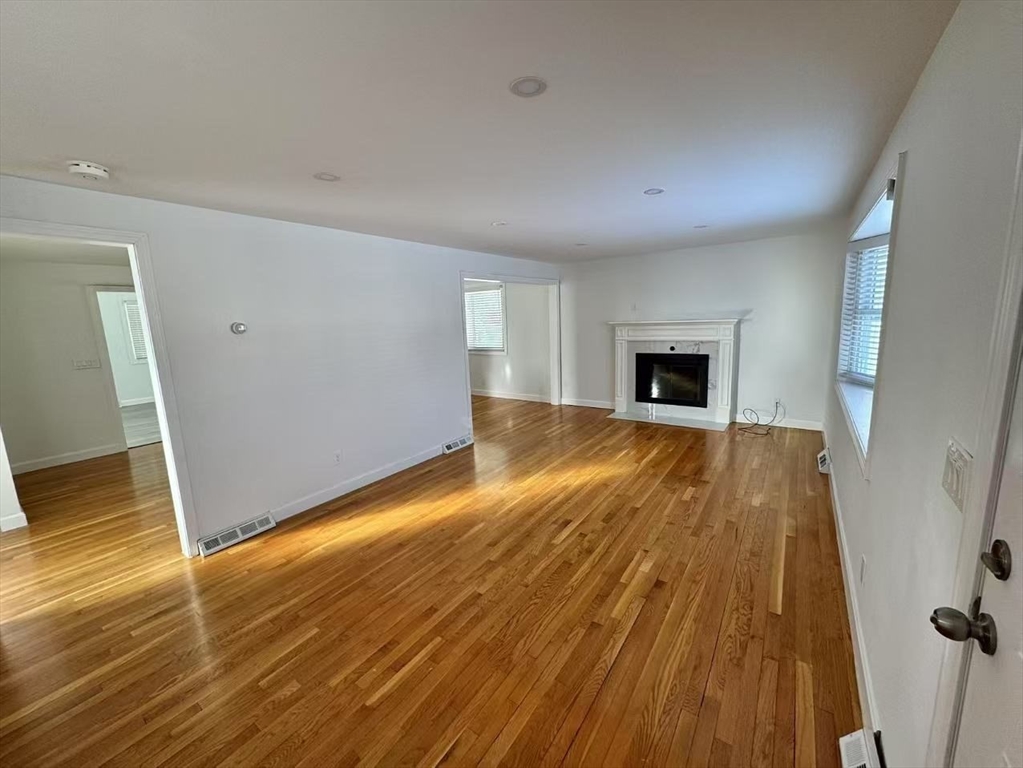 29 Nilsen Ave