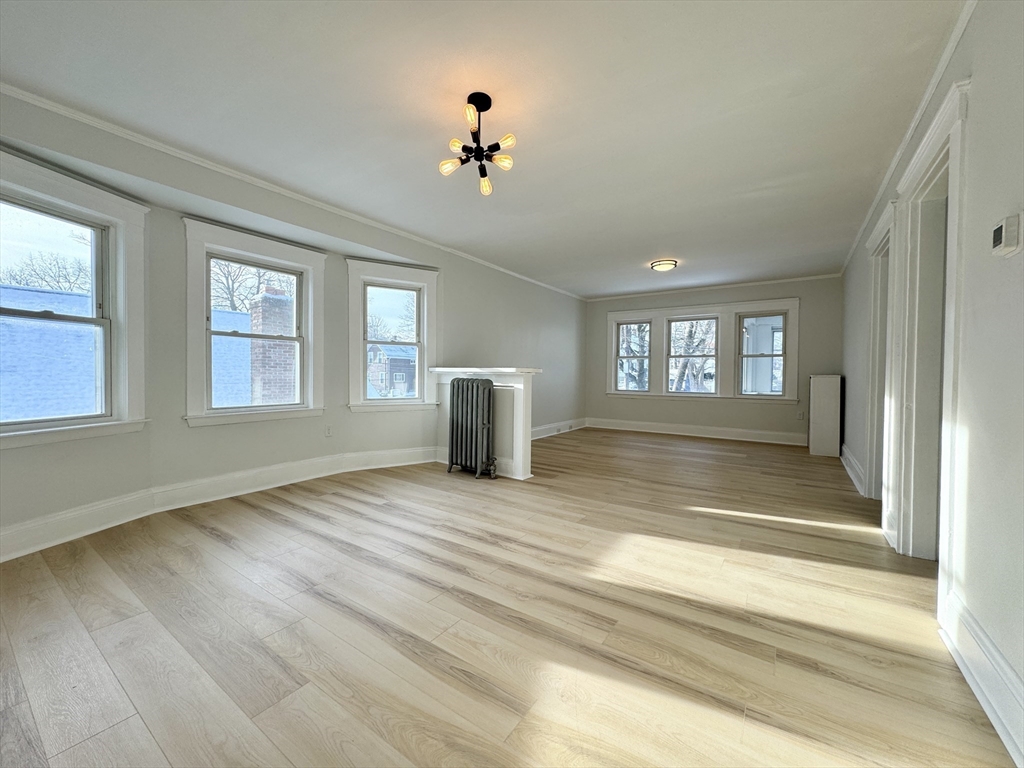 104 Oakdale Ave # 104