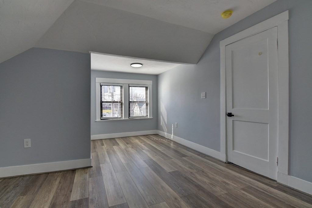 9 Elm Ave # 9