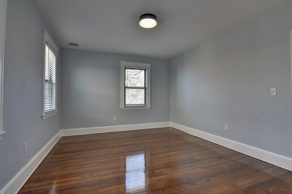 9 Elm Ave # 9
