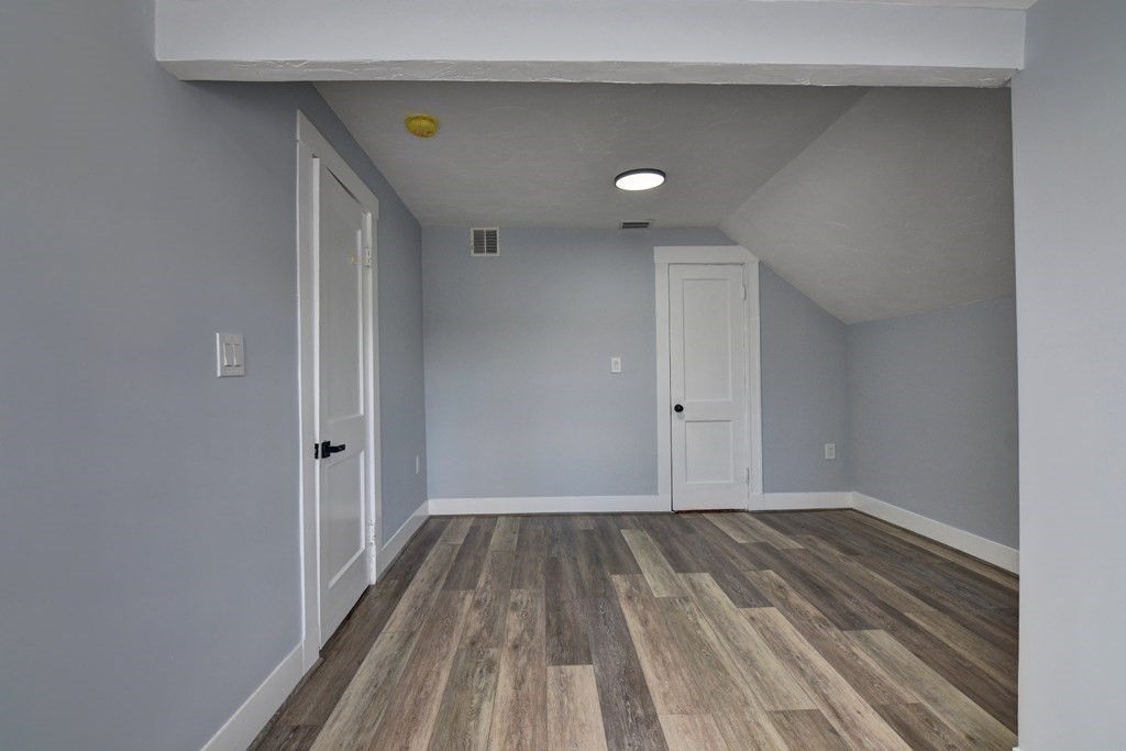 9 Elm Ave # 9