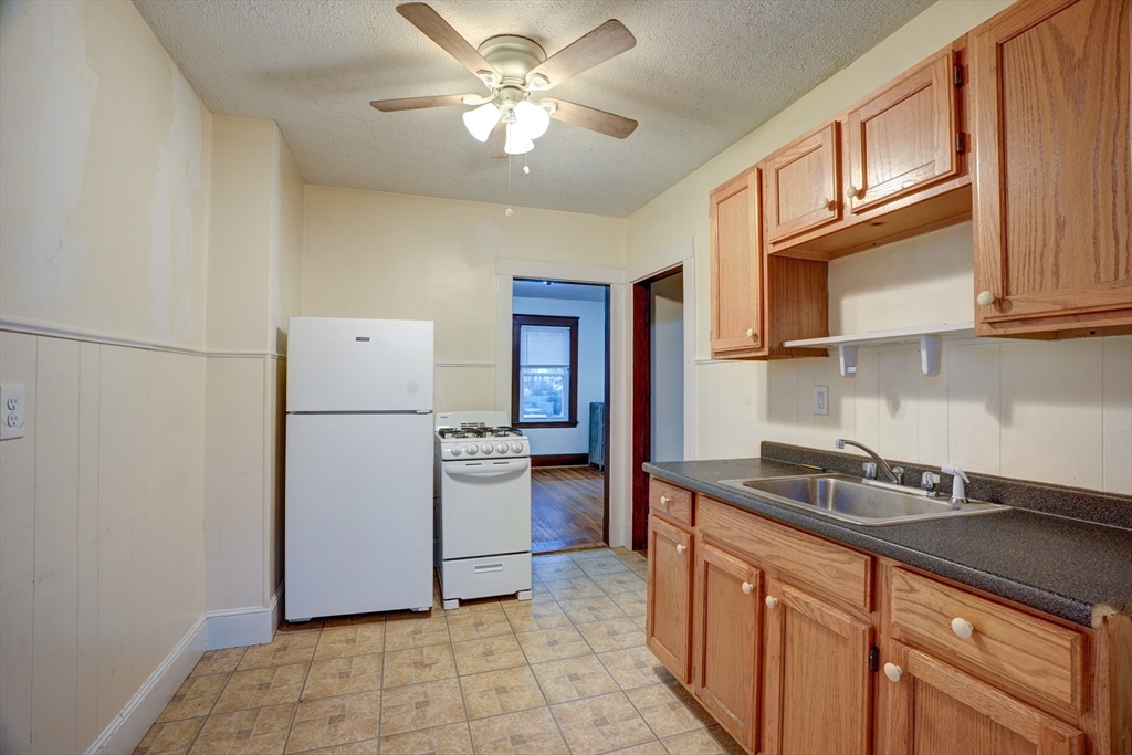 60 Raycroft Street # 1L