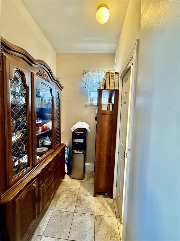 70 Holbrook Ave # 2