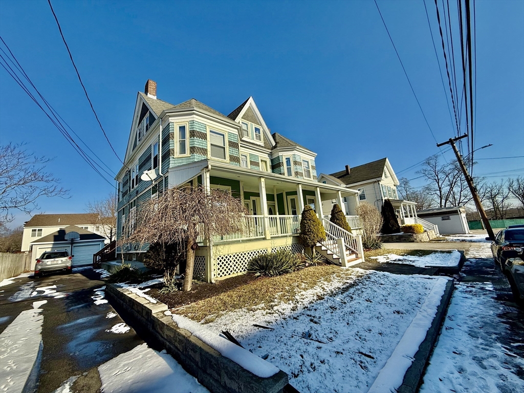 70 Holbrook Ave # 2