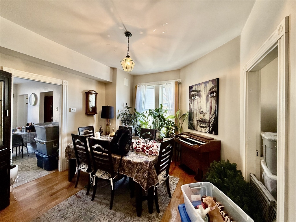 70 Holbrook Ave # 2