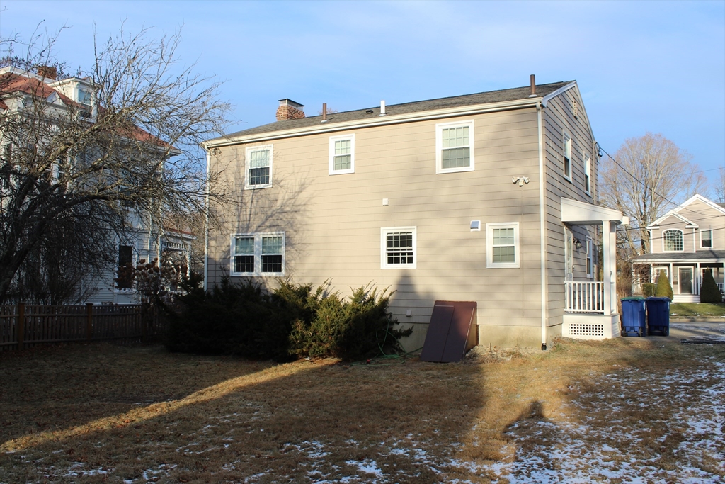 44 Maple St