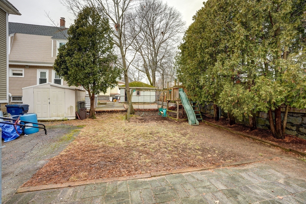 303 Beale St