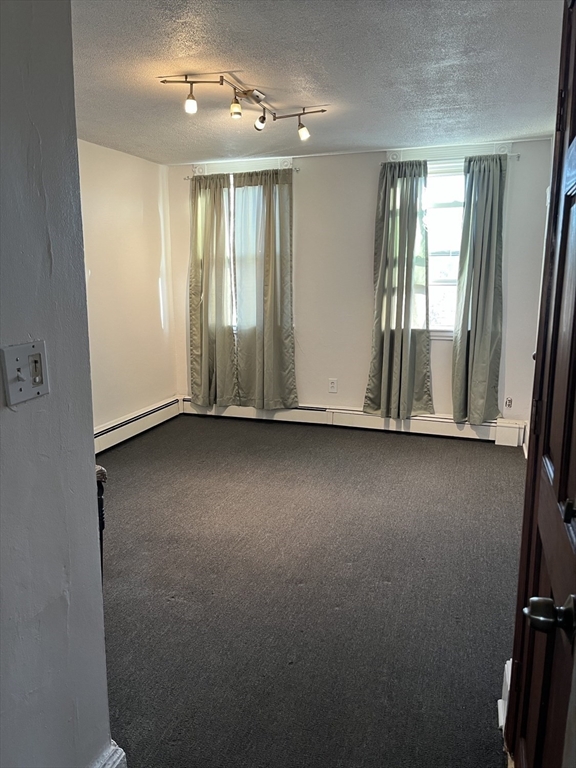 62 Edwin Street # 3