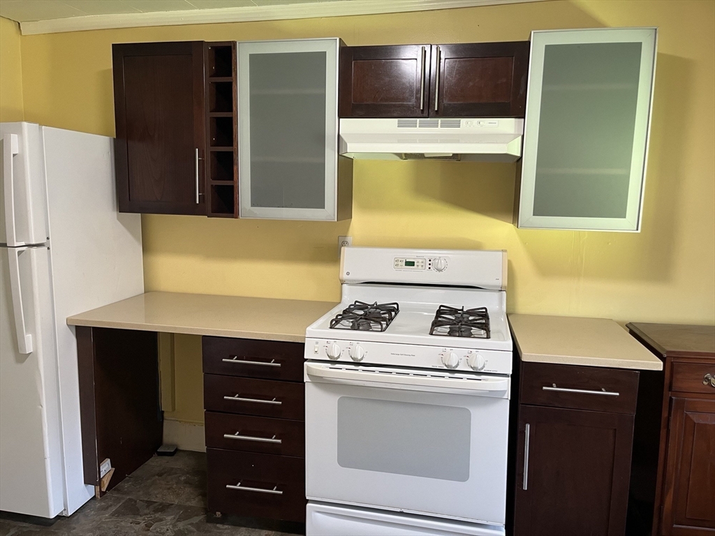 62 Edwin Street # 3