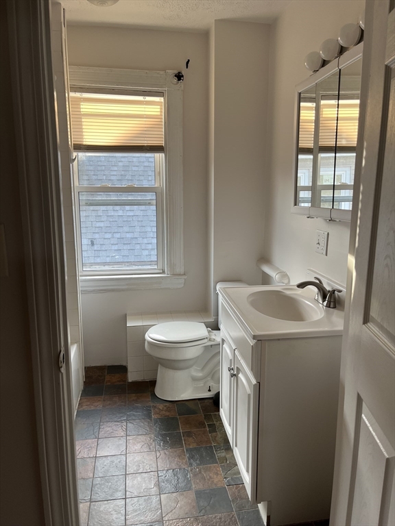 62 Edwin Street # 3