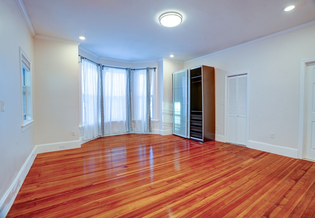 31 Rockland St Unit: 1st floor