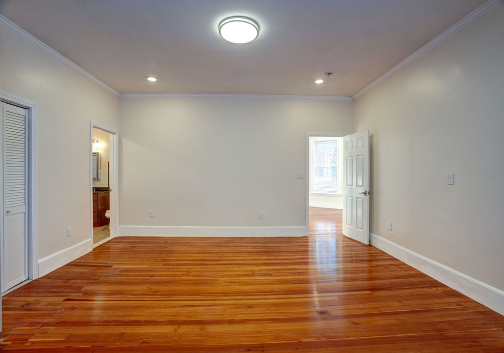 31 Rockland St Unit: 1st floor