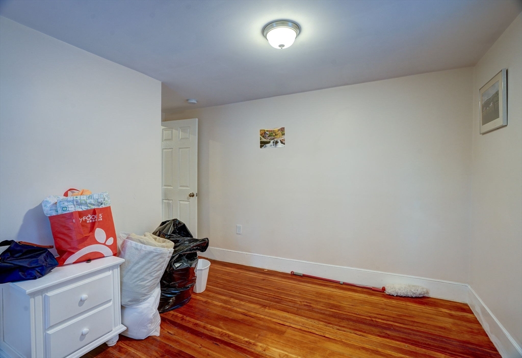 31 Rockland St Unit: 1st floor