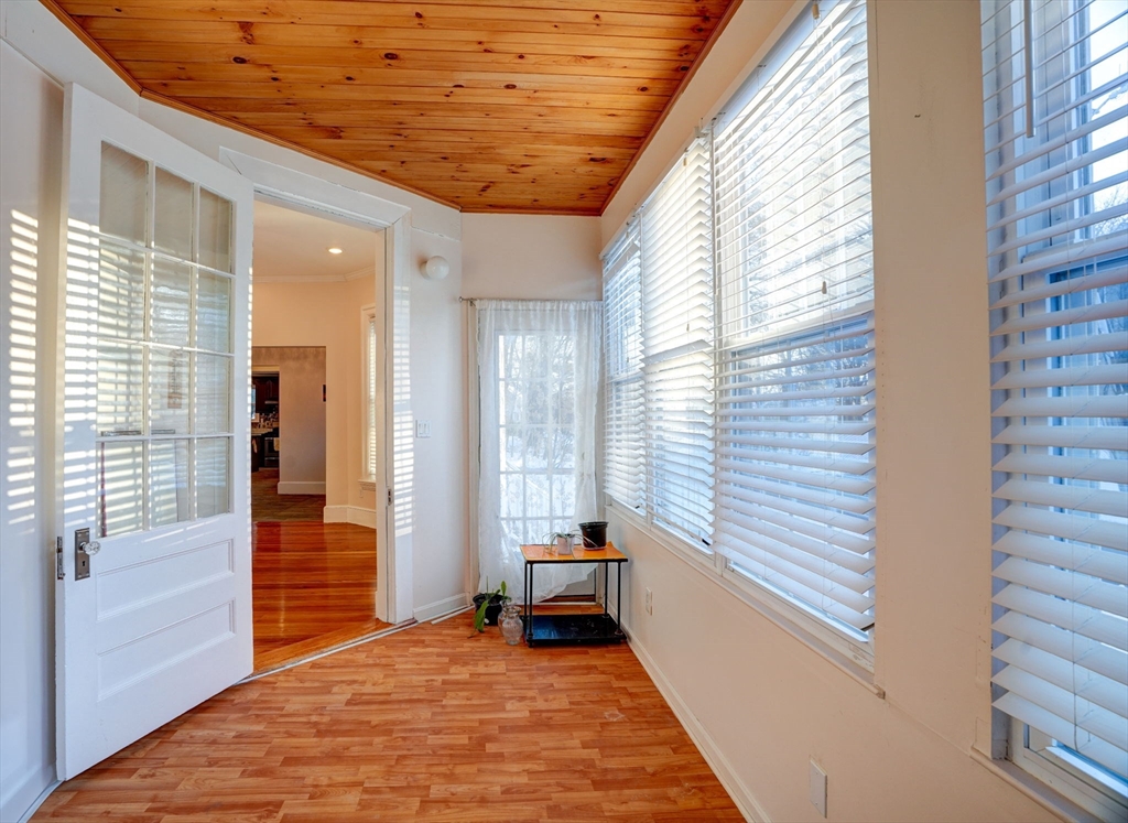 31 Rockland St Unit: 1st floor