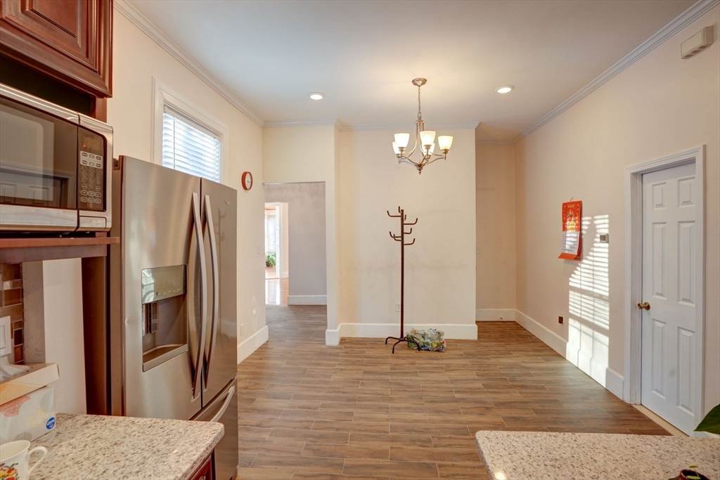 31 Rockland St Unit: 1st floor