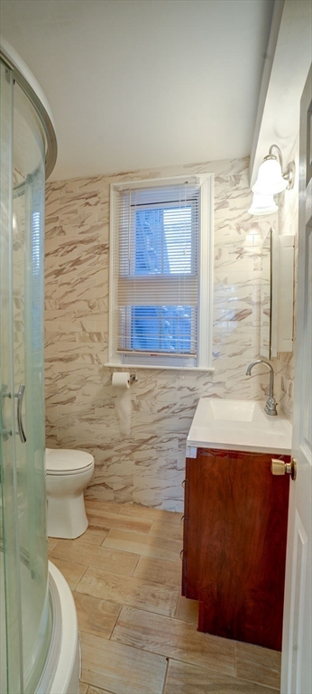 31 Rockland St Unit: 1st floor