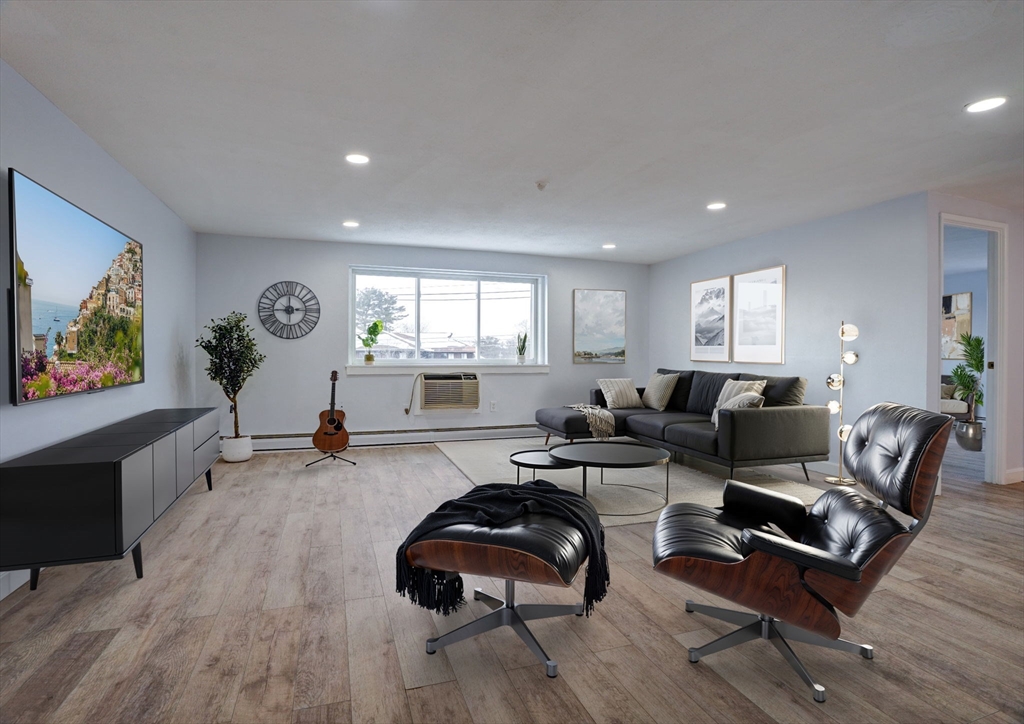 215 Winter St # 4A