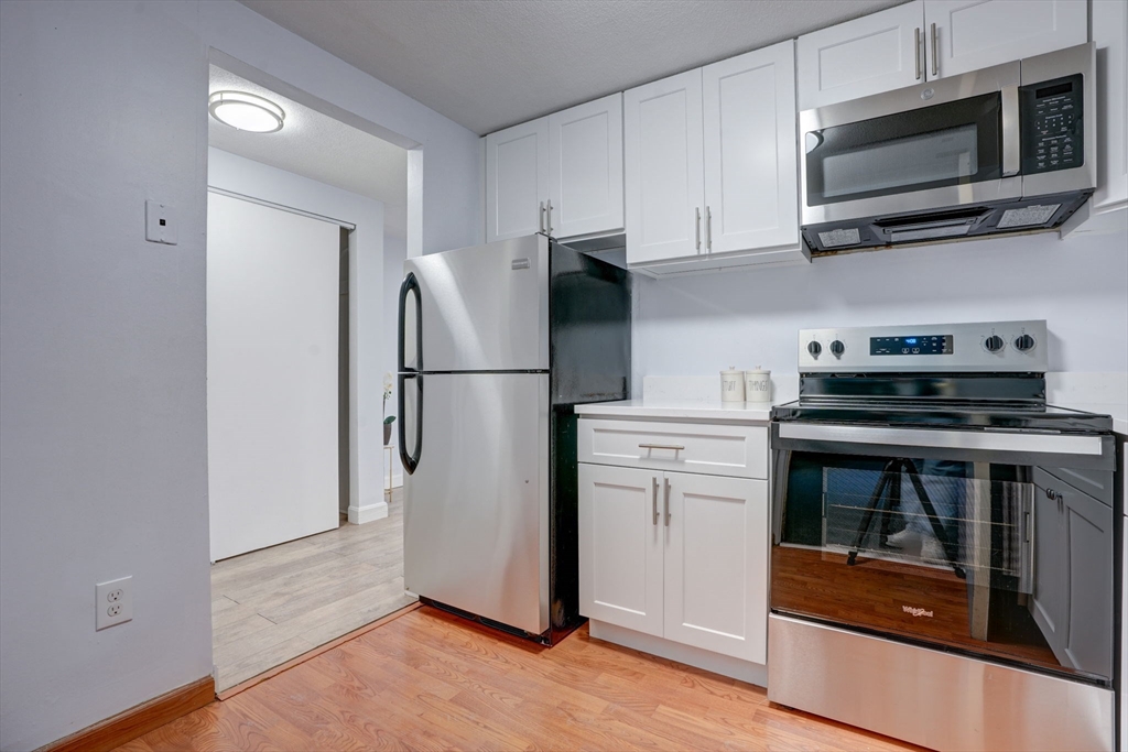 215 Winter St # 4A