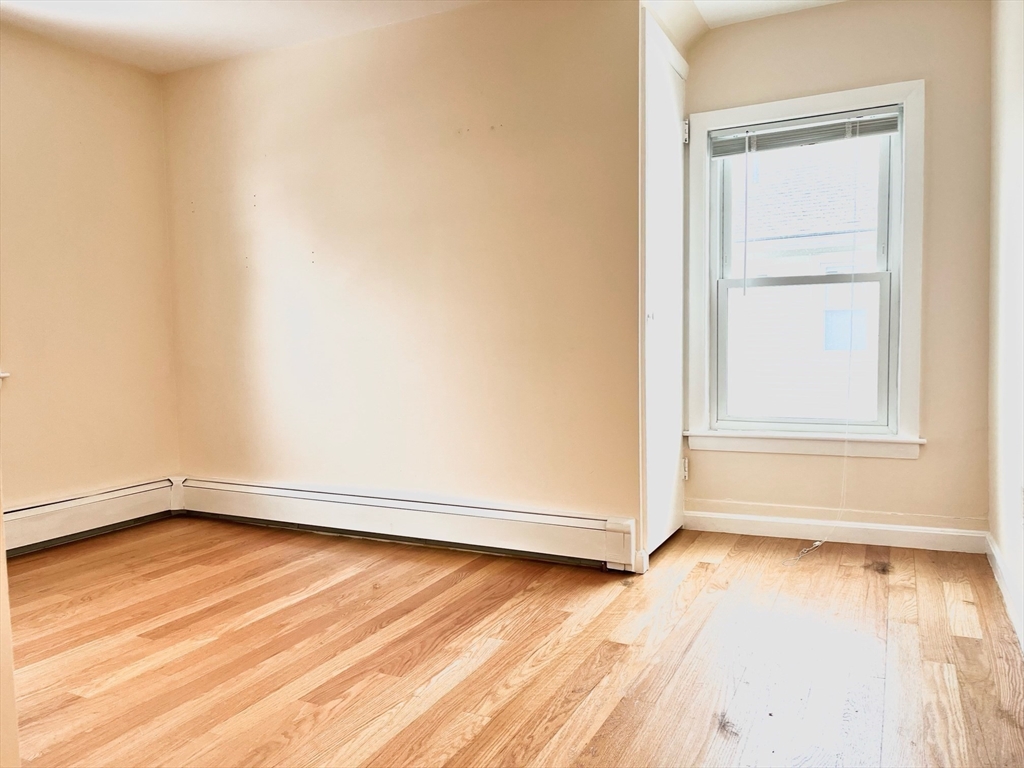 24 Mechanic St # 2