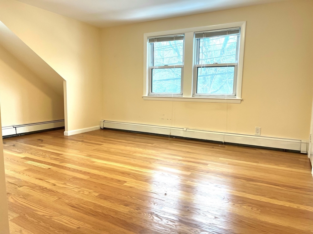 24 Mechanic St # 2