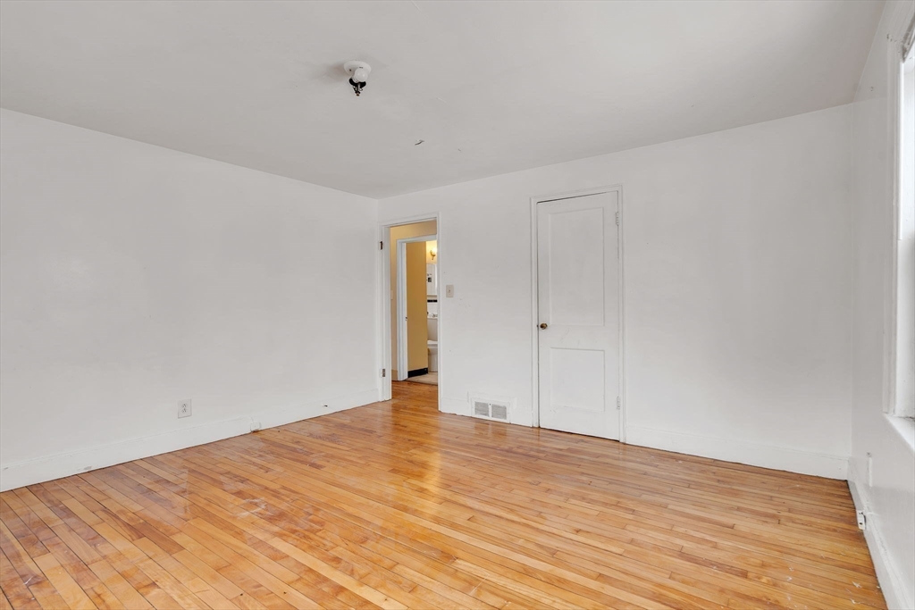 10 Briarcliff Ter