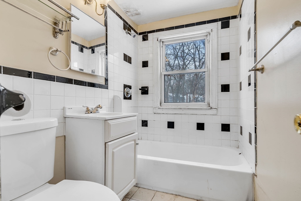 10 Briarcliff Ter