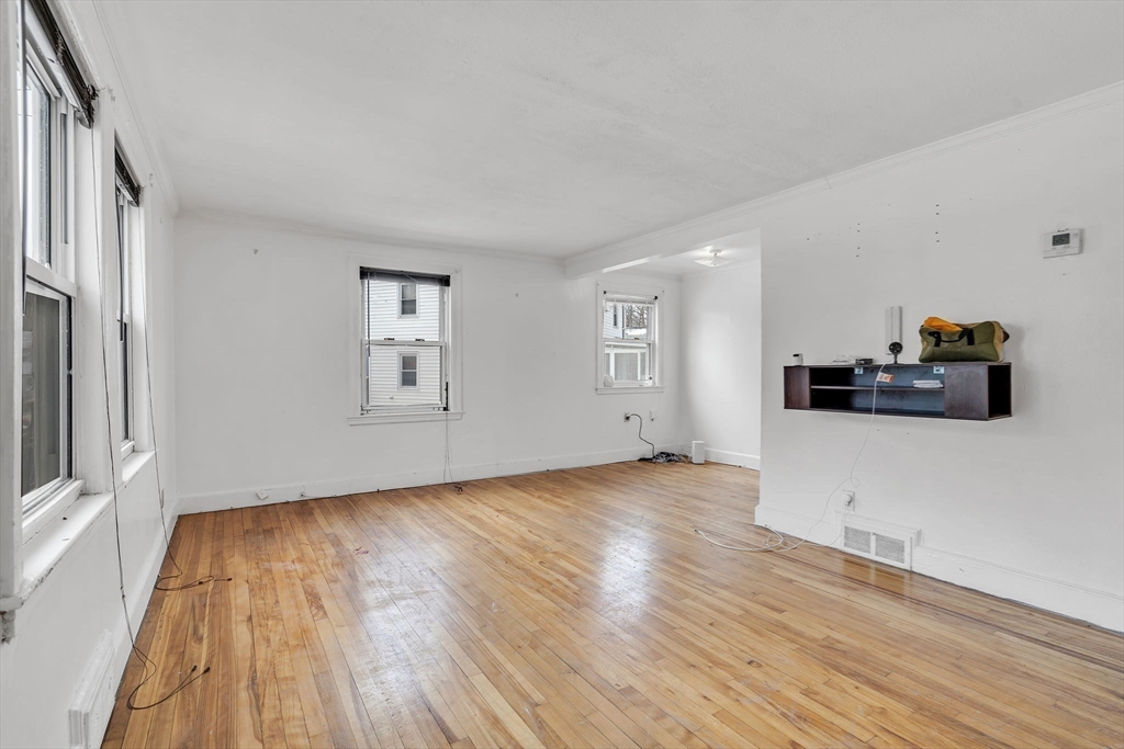 10 Briarcliff Ter