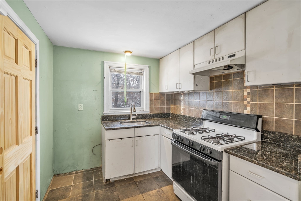 10 Briarcliff Ter