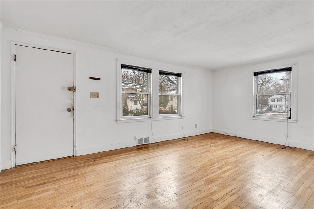10 Briarcliff Ter