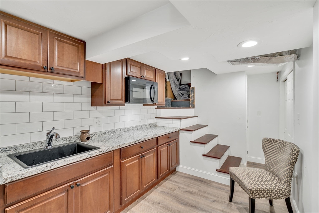 10 Briarcliff Ter