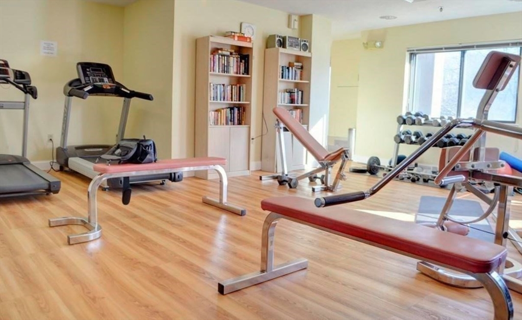 90 Quincy Shore Drive Unit: 706