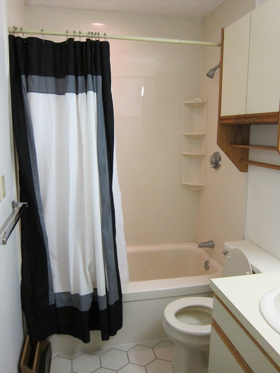 90 Quincy Shore Drive Unit: 706