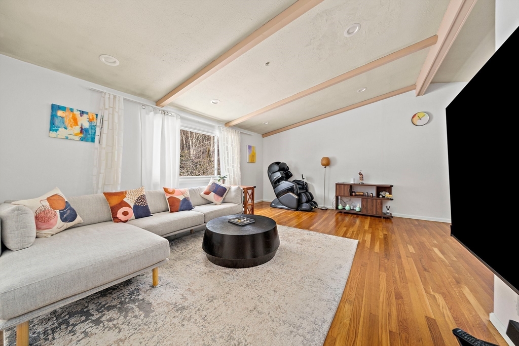 50 Badger Rd