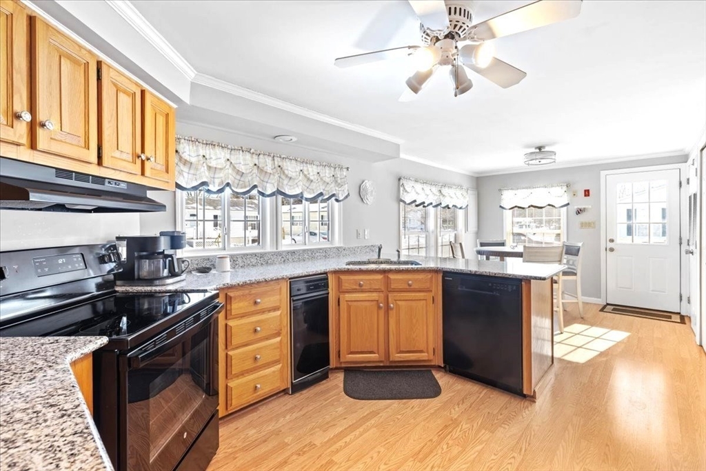 4 Knollwood Dr