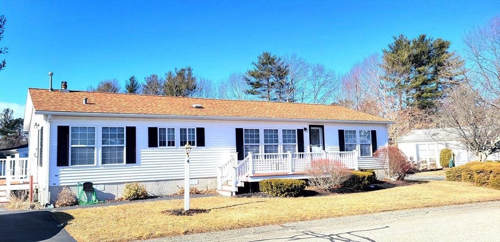 4 Knollwood Dr