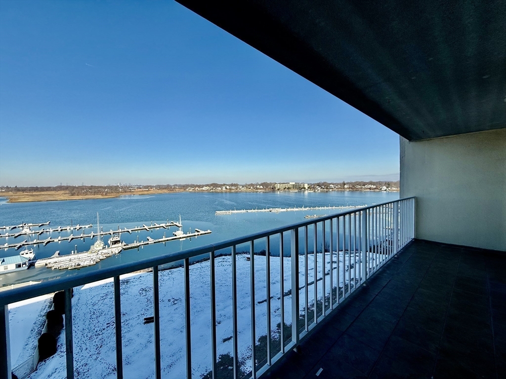 200 Cove Way # 806