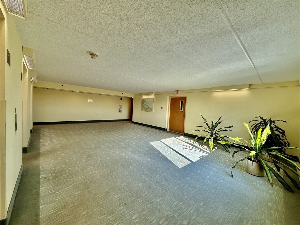 200 Cove Way # 806