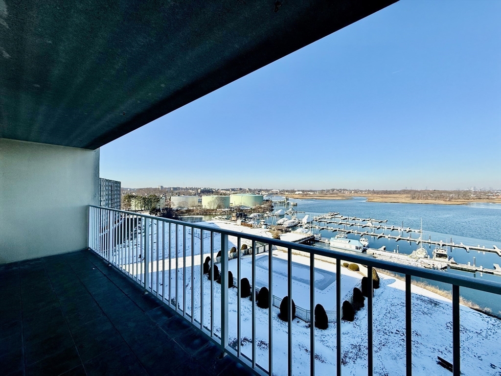 200 Cove Way # 806