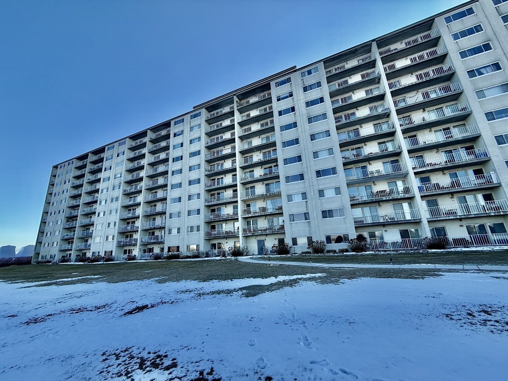 200 Cove Way # 806