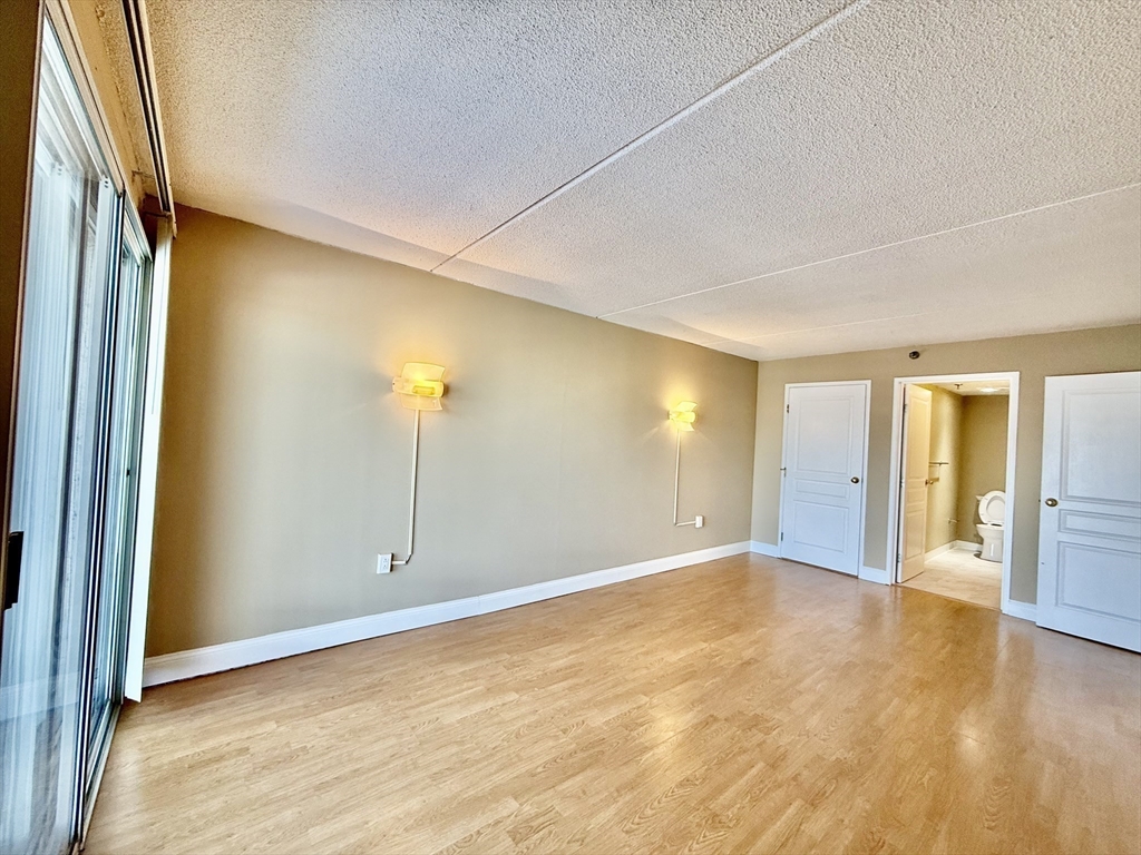 200 Cove Way # 806