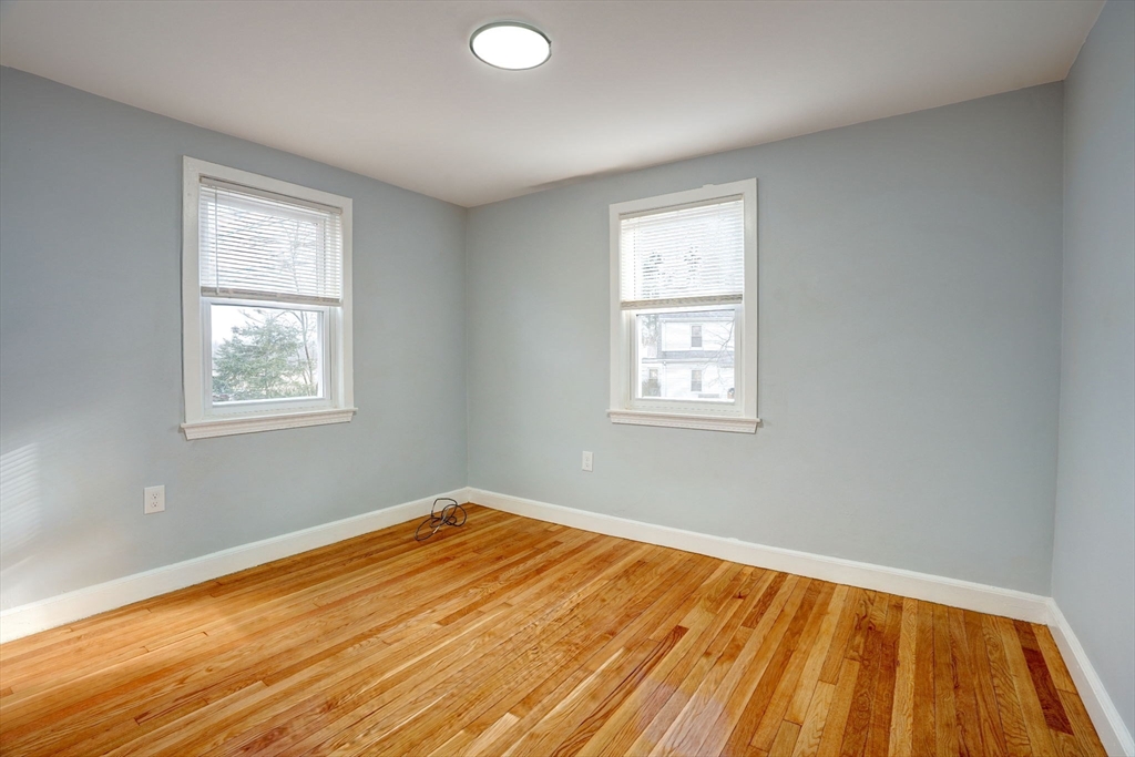 23 Langley Cir # 1