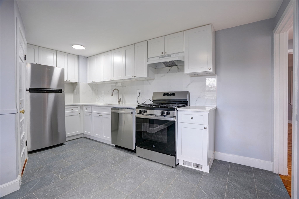 23 Langley Cir # 1