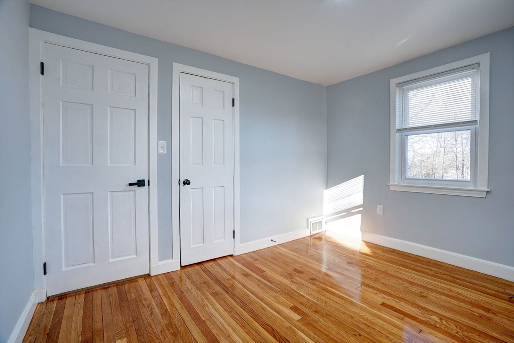 23 Langley Cir # 1
