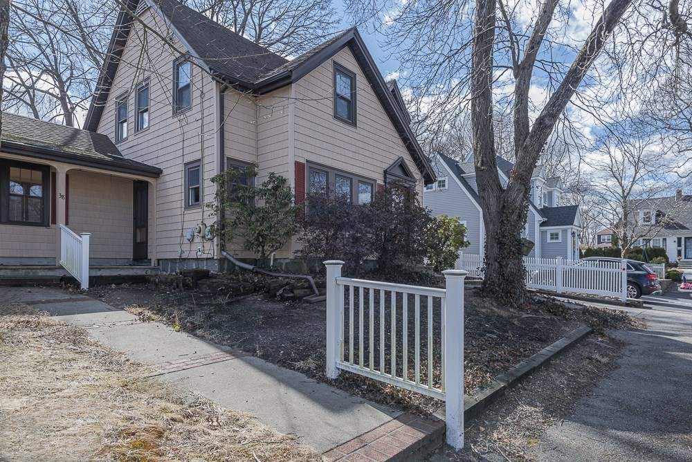 38 Judson St